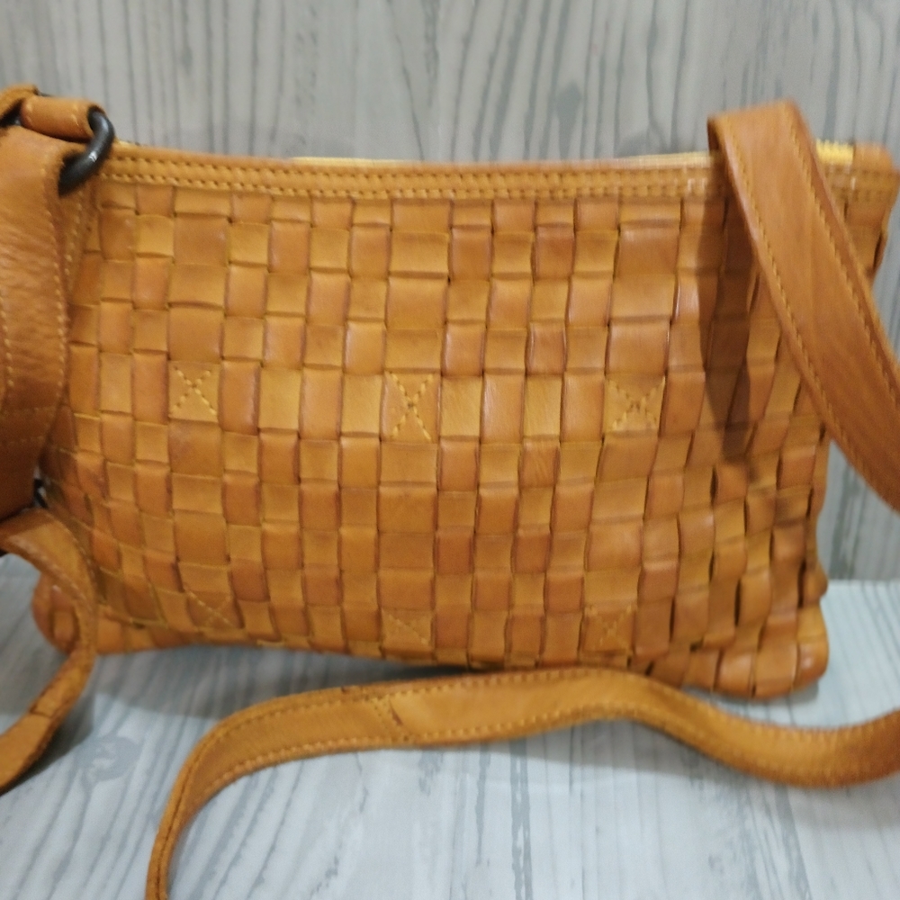 Yellow Woven Crossbody Bag - Picture 3 of 10
